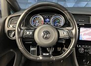 Volkswagen Golf Kombi 2,0 l 221 kw