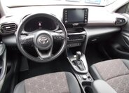Toyota Yaris Cross 18