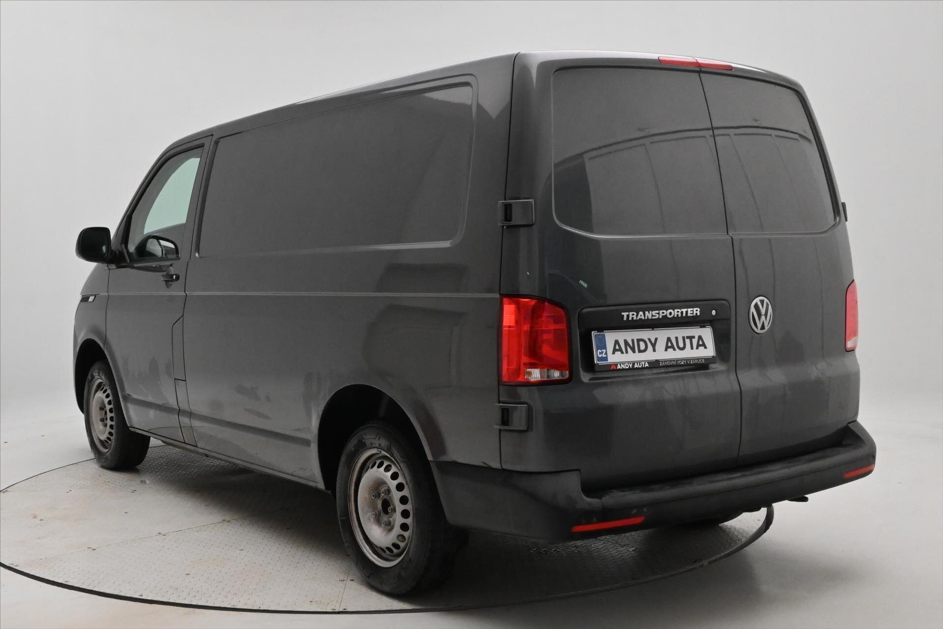 Volkswagen Transporter Skříň 2,0 l 110 kw