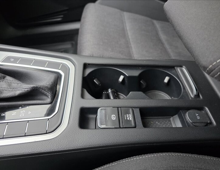 Volkswagen Passat 16