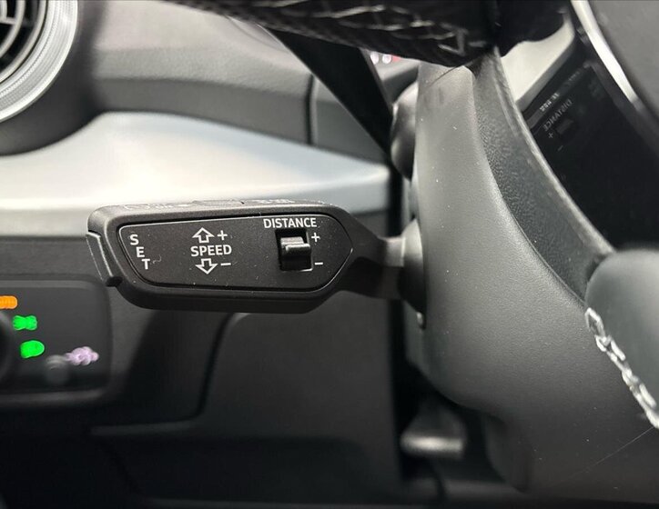 Audi Q2 SUV / Terénní 1,5 l 110 kw