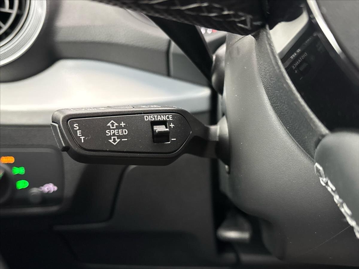 Audi Q2 SUV / Terénní 1,5 l 110 kw