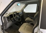 Volkswagen Caravelle 9