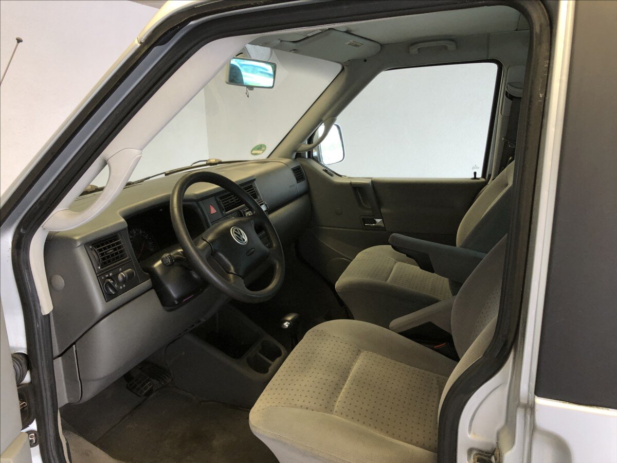 Volkswagen Caravelle