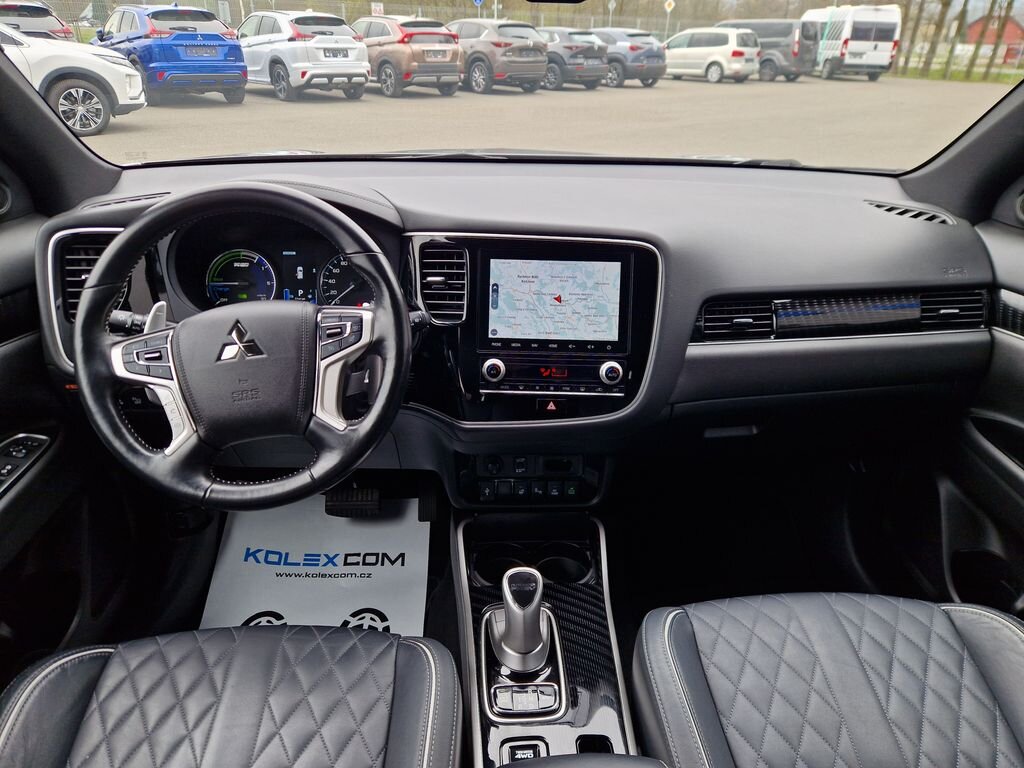 Mitsubishi Outlander SUV / Terénní 2,4 l 165 kw