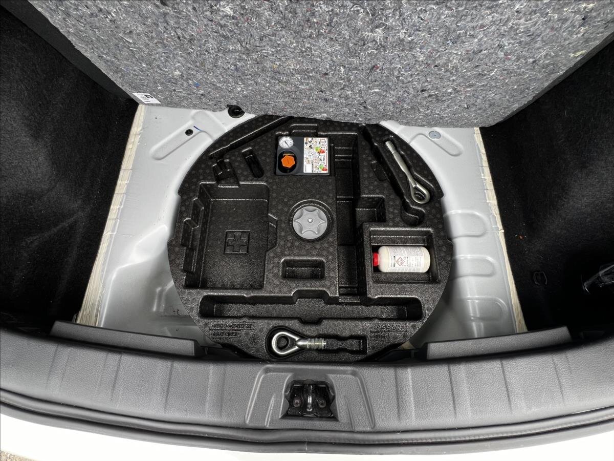 Nissan Qashqai SUV / Terénní 1,3 l 103 kw