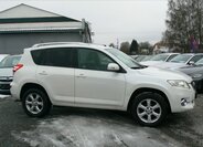 Toyota RAV4 8