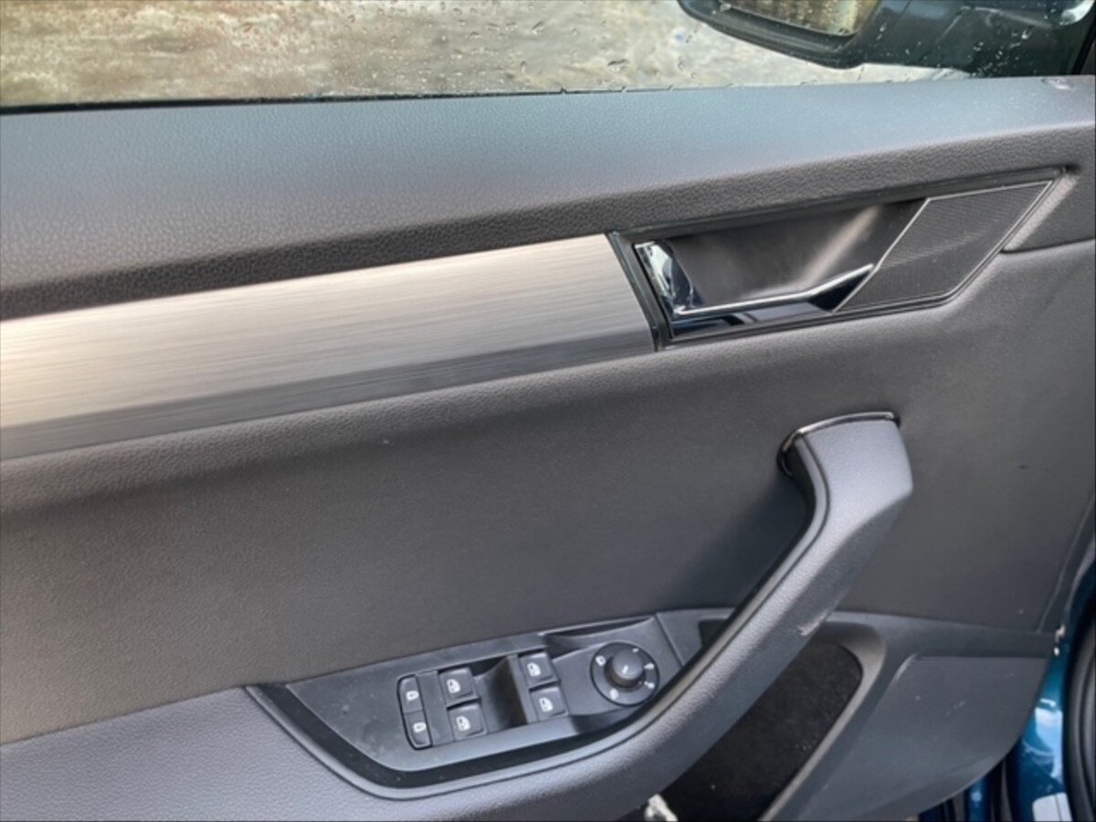 Škoda Superb Liftback 2,0 l 110 kw