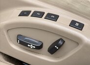 Volvo XC70 Kombi 2,4 l 151 kw