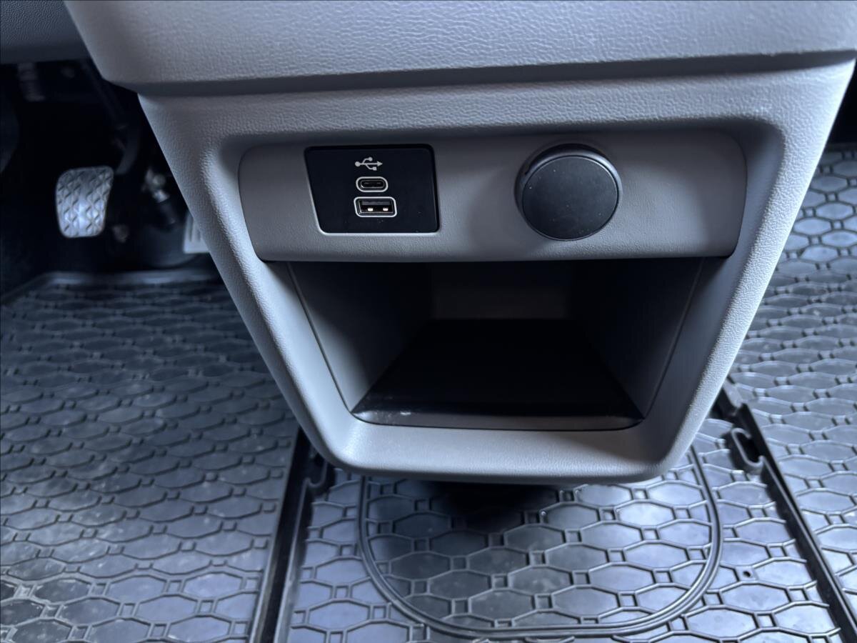 Ford Tourneo Custom Kombi 2,0 l 110 kw