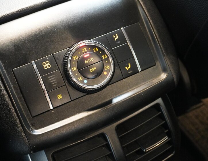 Mercedes-Benz Třídy R SUV 5,0 l 225 kw