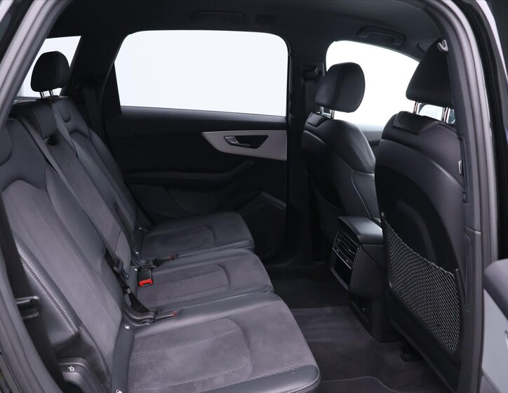 Audi Q7 SUV 3,0 l 210 kw