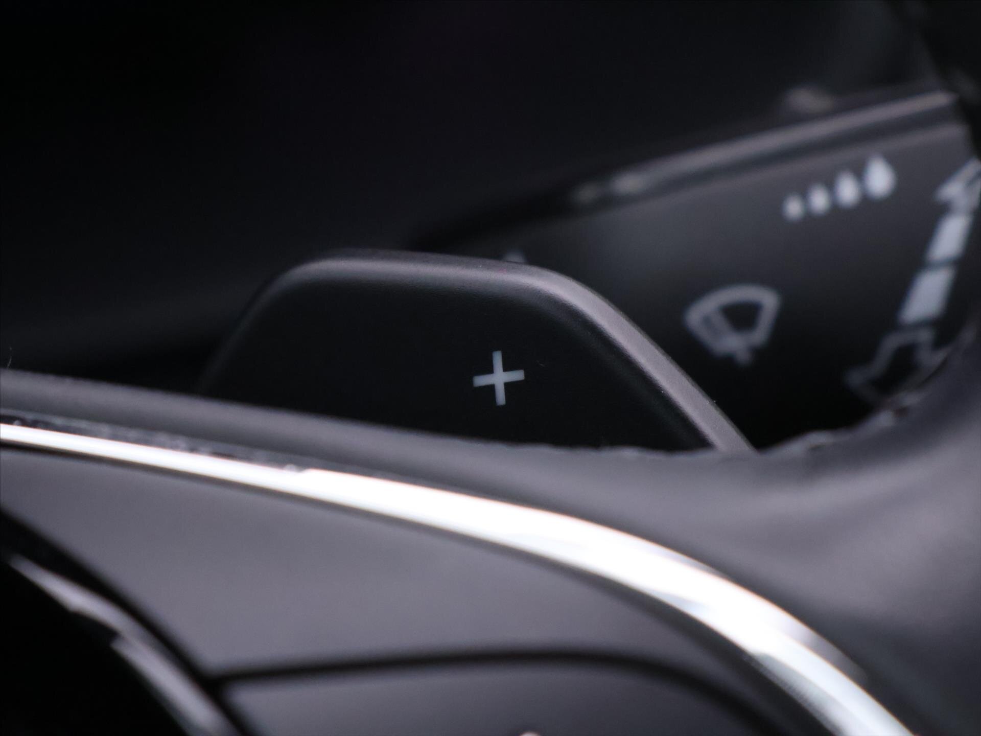 Škoda Karoq SUV / Terénní 2,0 l 85 kw