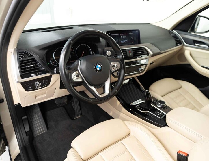 BMW X3 SUV / Terénní 3,0 l 195 kw