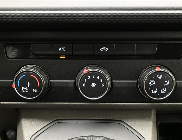 Volkswagen Transporter Skříň 2,0 l 110 kw