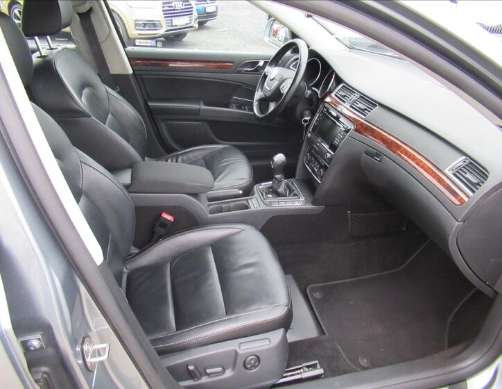 Škoda Superb 17