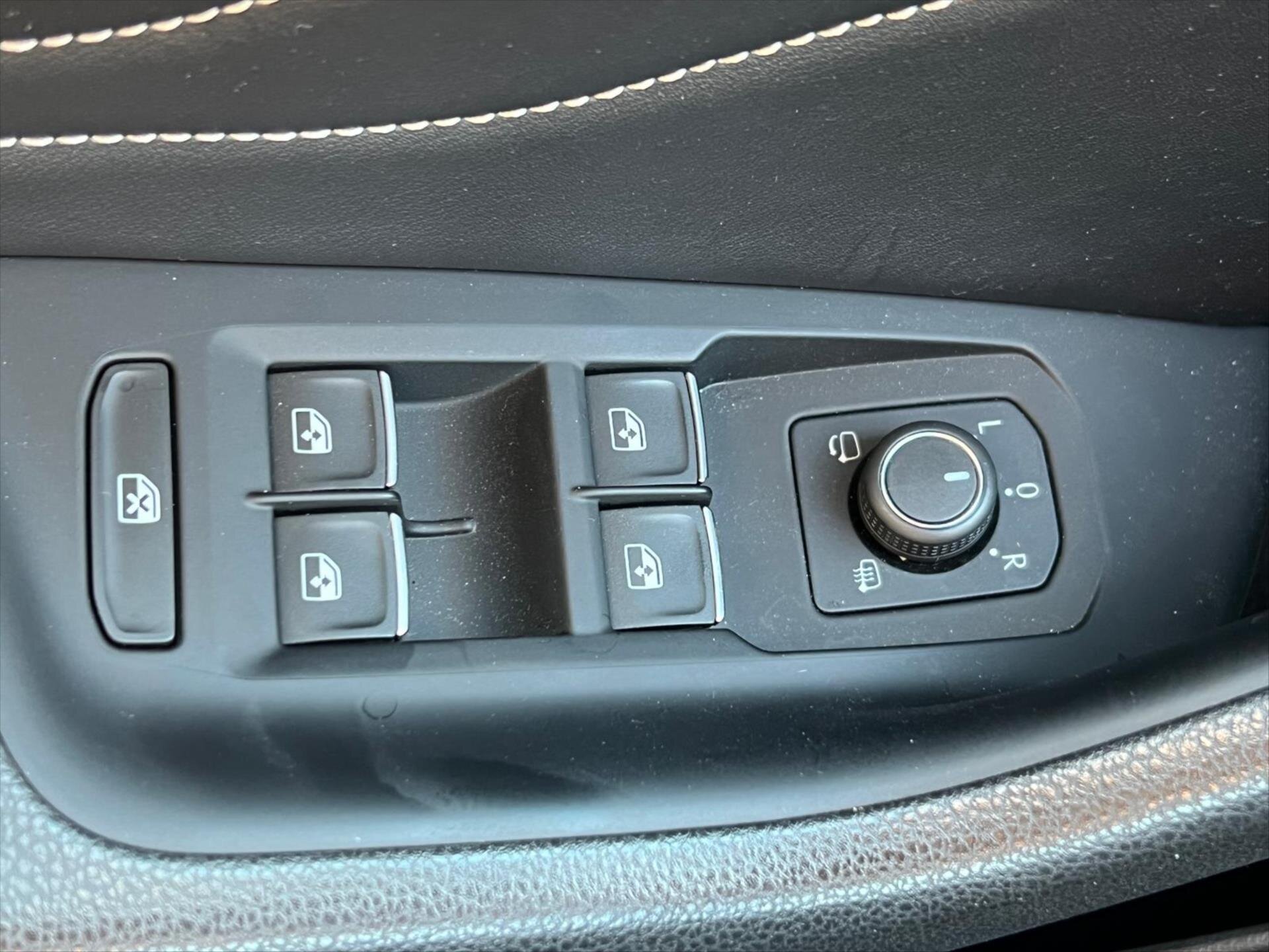 Volkswagen Arteon Kombi 2,0 l 147 kw