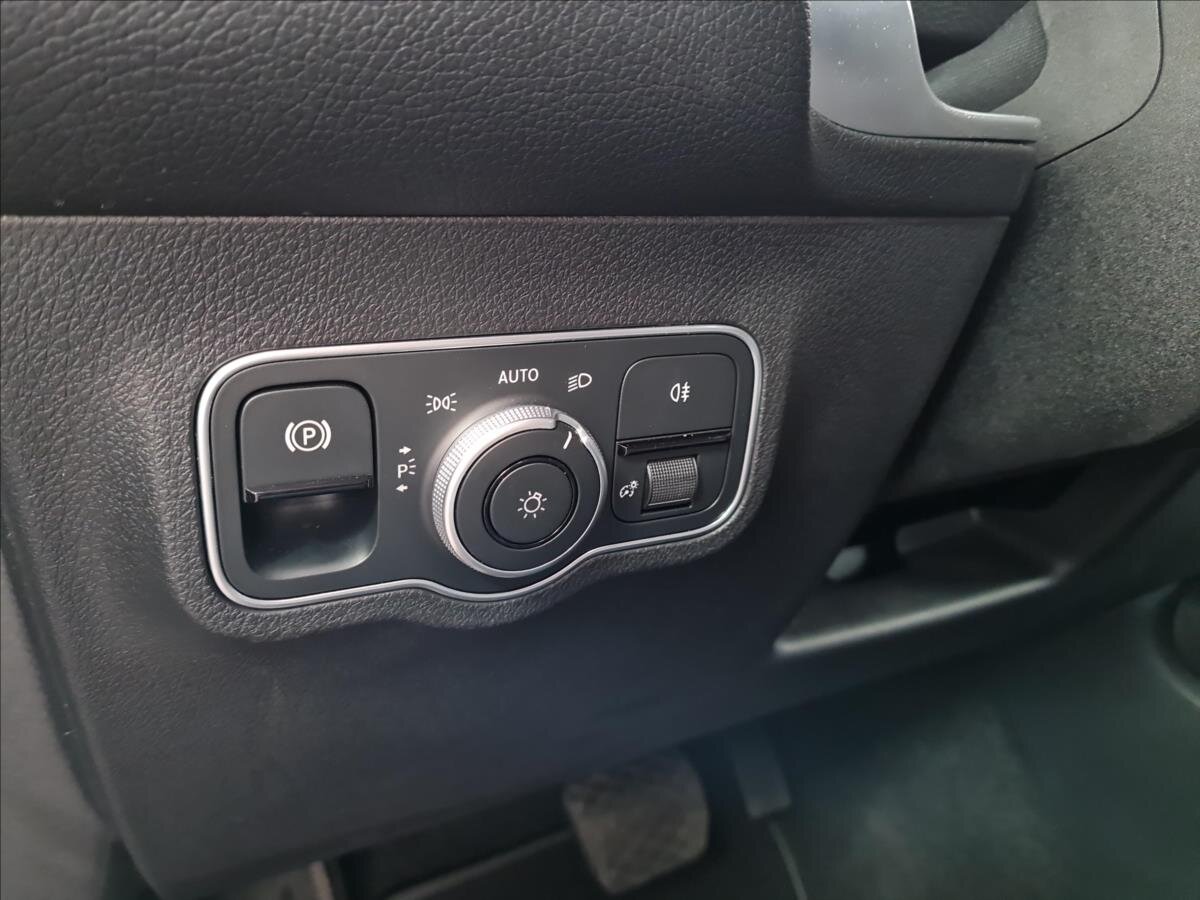 Mercedes-Benz GLB SUV 2,0 l 140 kw