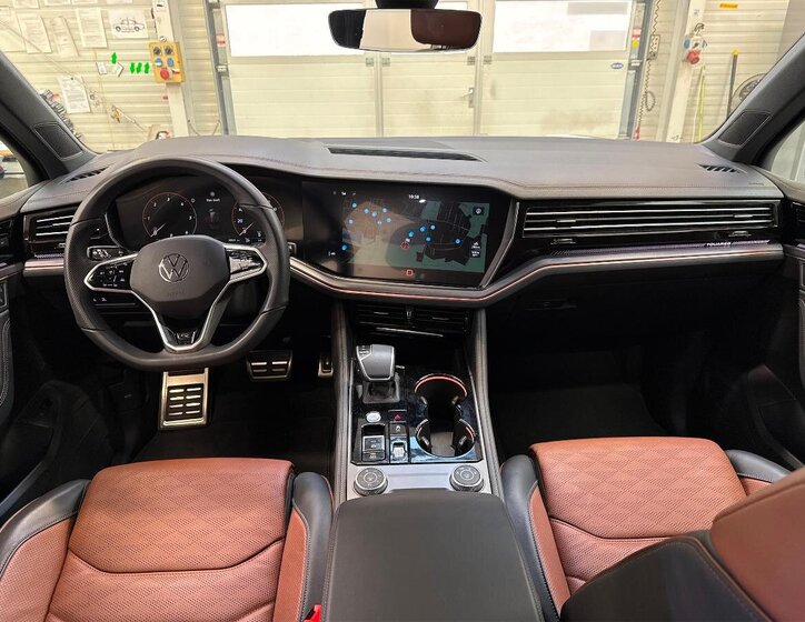 Volkswagen Touareg SUV 3,0 l 210 kw