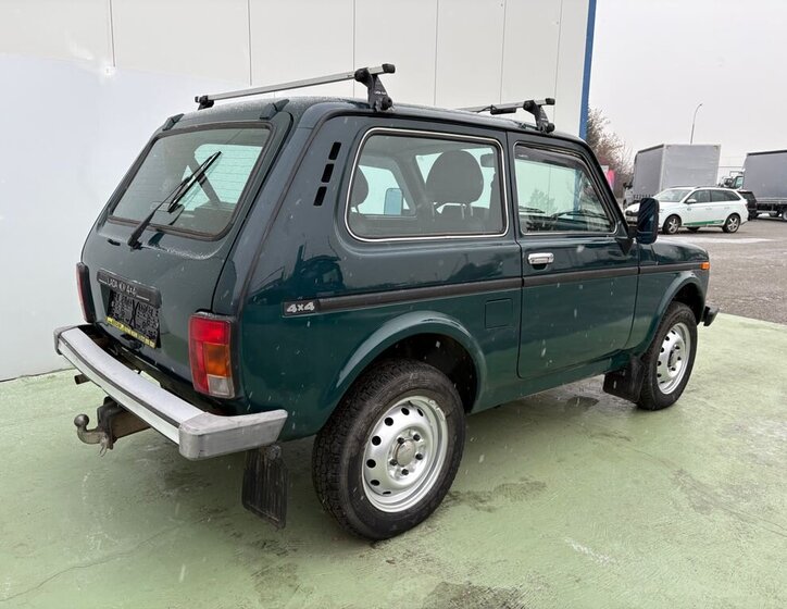 Lada Niva SUV 1,7 l 60 kw