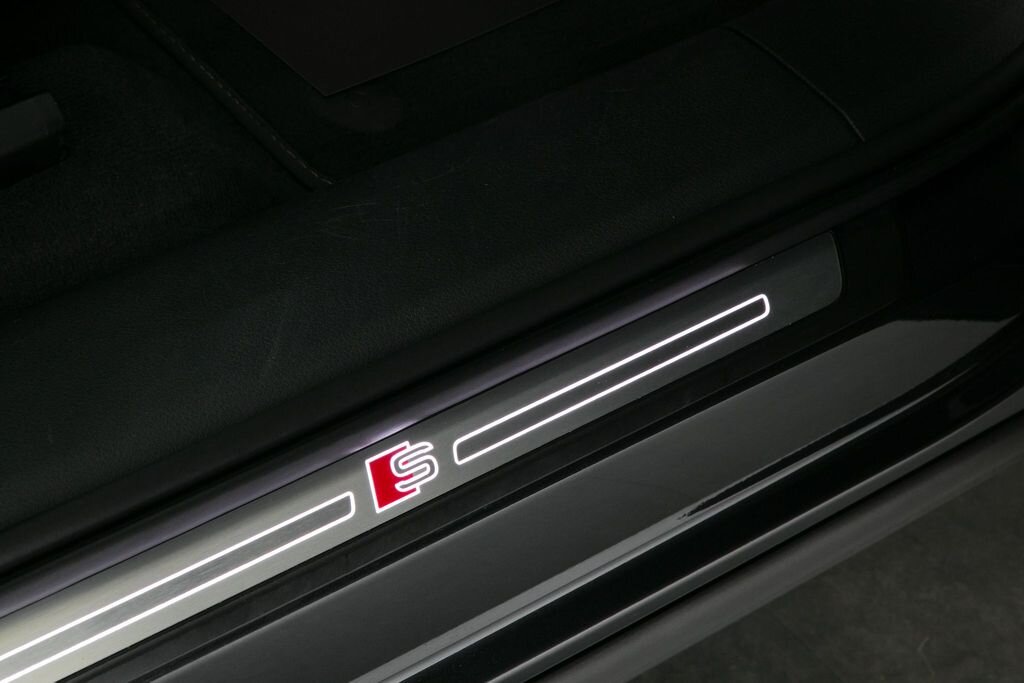 Audi e-tron SUV 0,0 300 kw