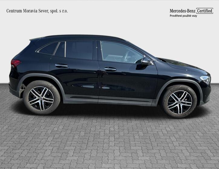Mercedes-Benz GLA 6