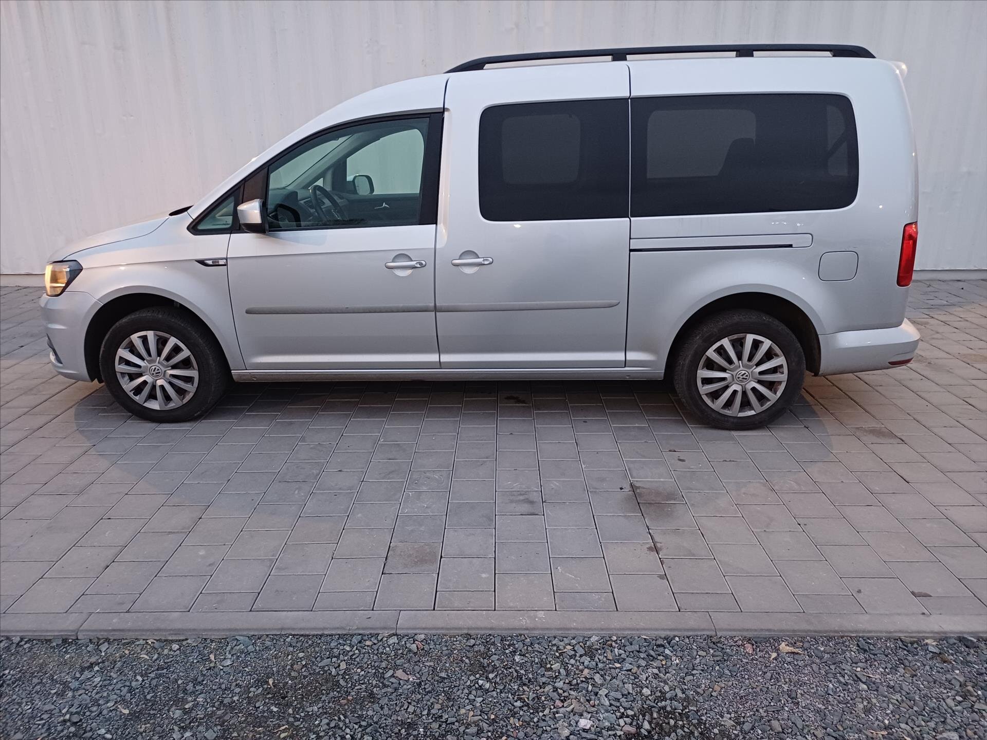 Volkswagen Caddy Kombi 1,4 l 81 kw