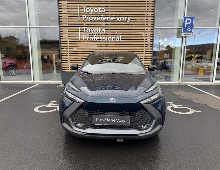 Toyota C-HR 3