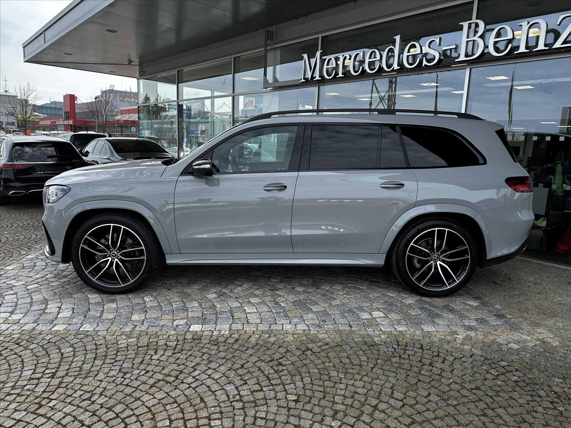 Mercedes-Benz GLS SUV / Terénní 3,0 l 270 kw