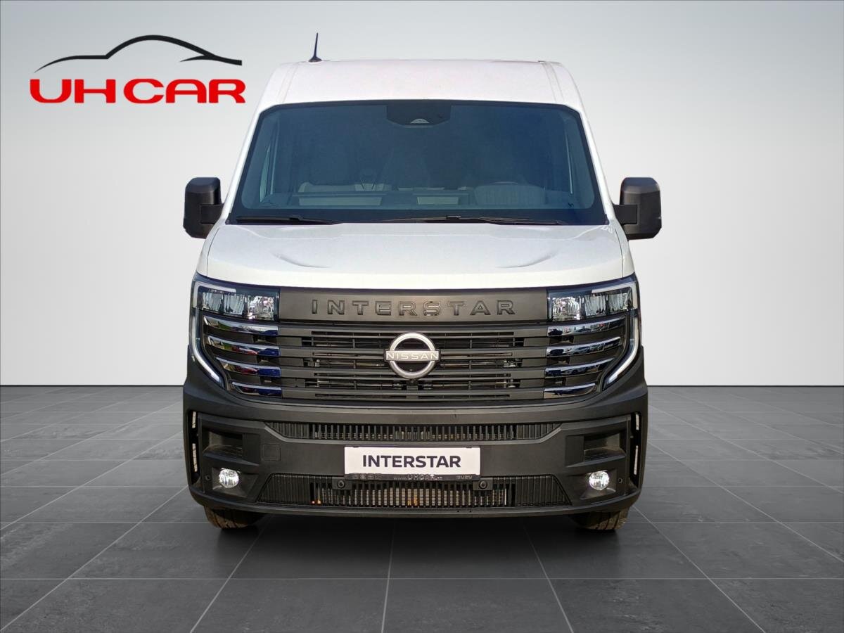 Nissan Interstar