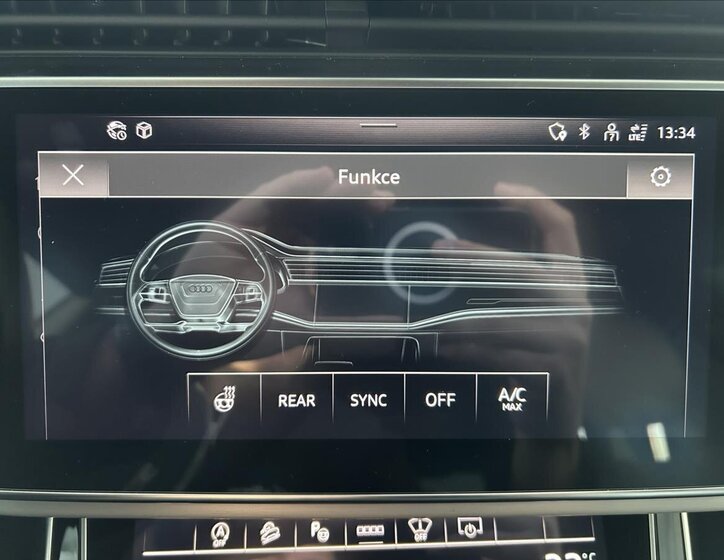 Audi Q8 SUV / Terénní 3,0 l 250 kw