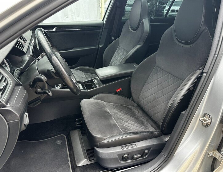 Škoda Superb Kombi 2,0 l 206 kw