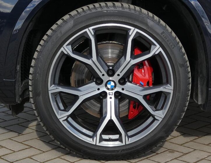 BMW X5 SUV / Terénní 3,0 l 210 kw