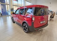 Ford Tourneo Courier 6