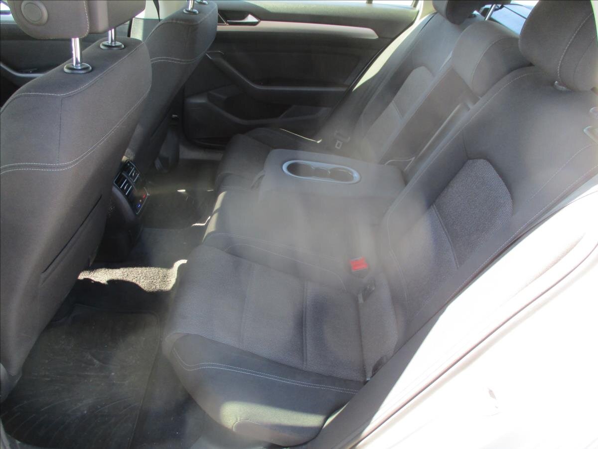 Volkswagen Passat Kombi 2,0 l 110 kw