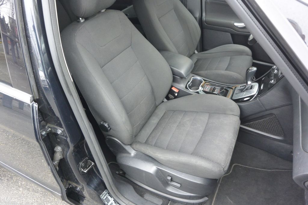 Ford S-MAX MPV 2,2 l 147 kw