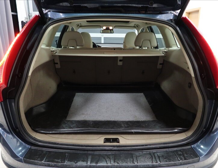 Volvo XC60 9