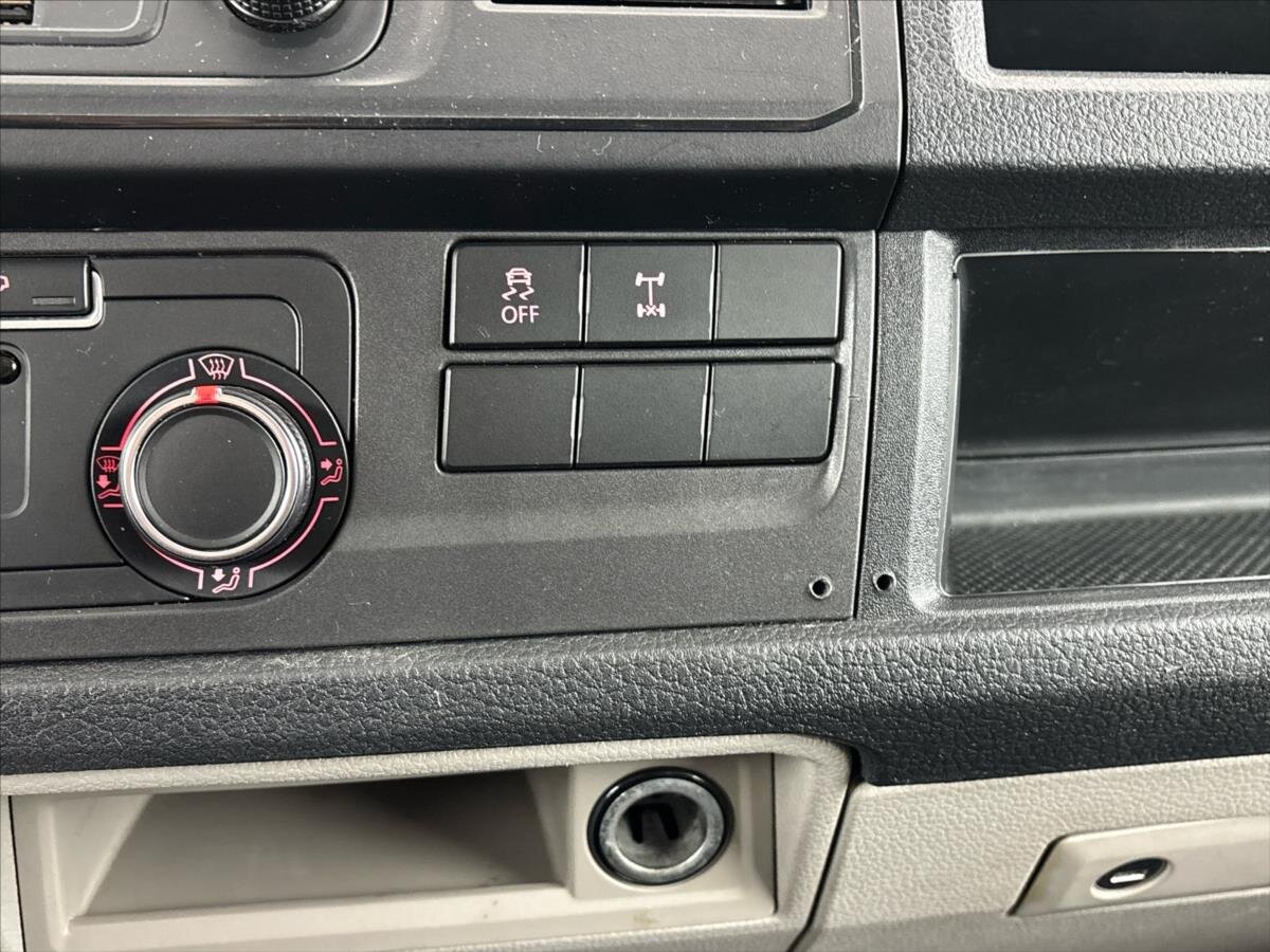 Volkswagen Transporter Kombi 2,0 l 110 kw