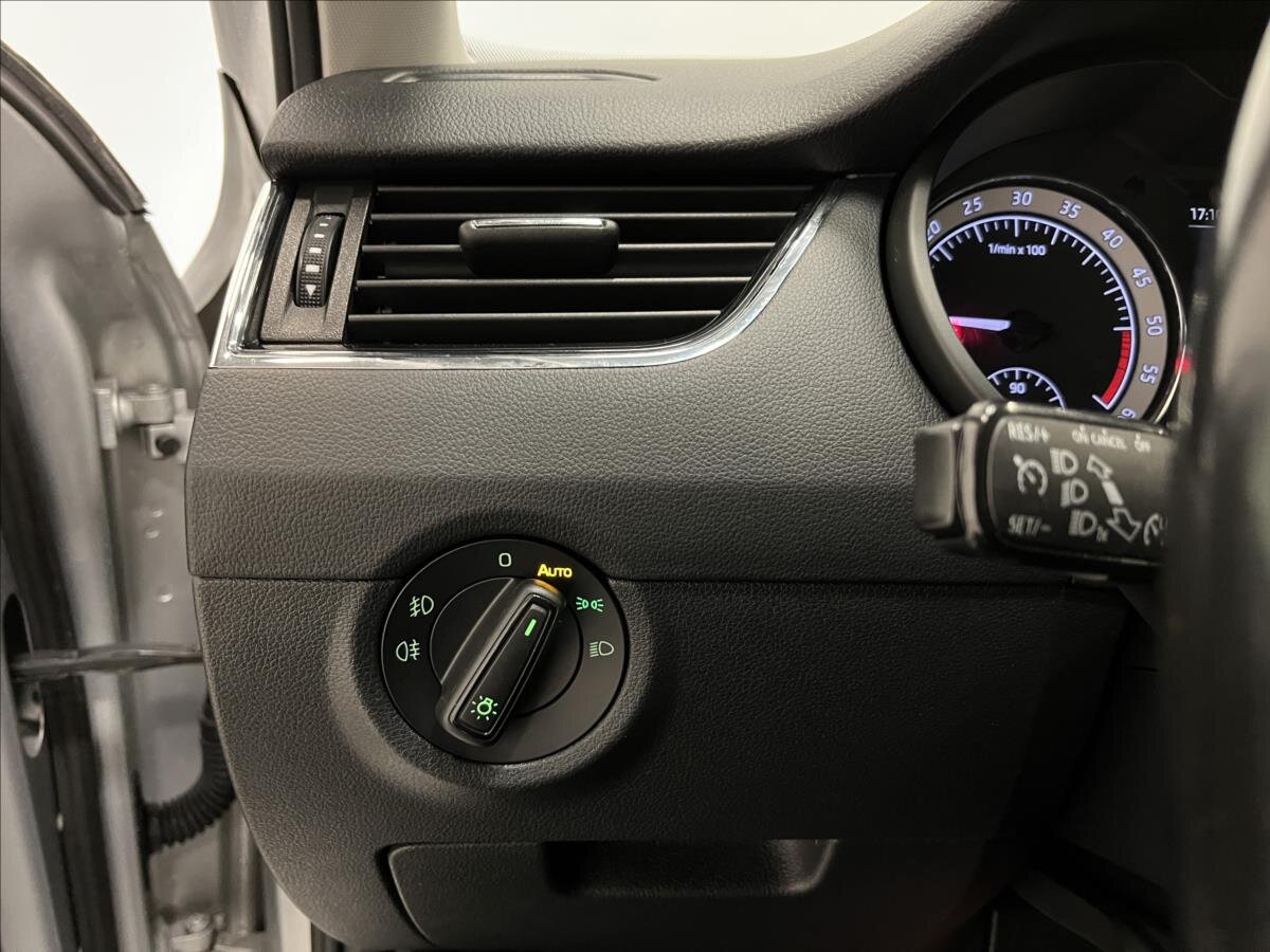 Škoda Octavia Kombi 2,0 l 110 kw