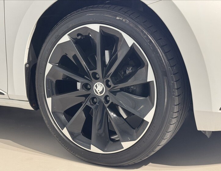 Škoda Superb Kombi 1,4 l 160 kw