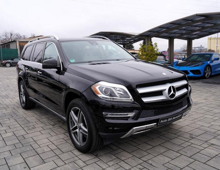 Mercedes-Benz GL SUV / Terénní 4,7 l 320 kw