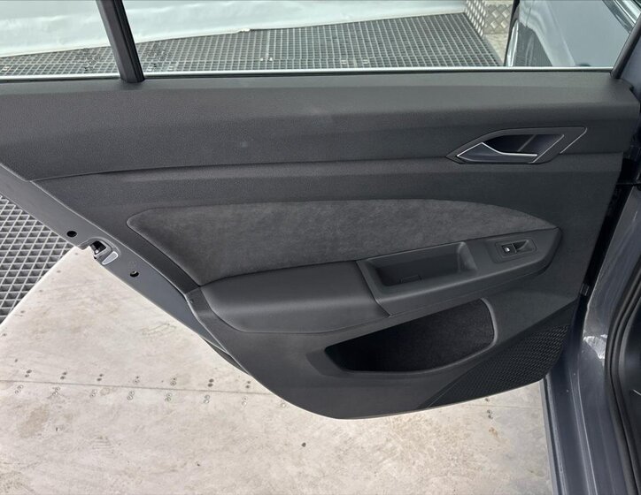 Volkswagen Golf Kombi 1,5 l 110 kw