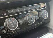 Volkswagen Passat Sedan / Limuzína 2,0 l 110 kw