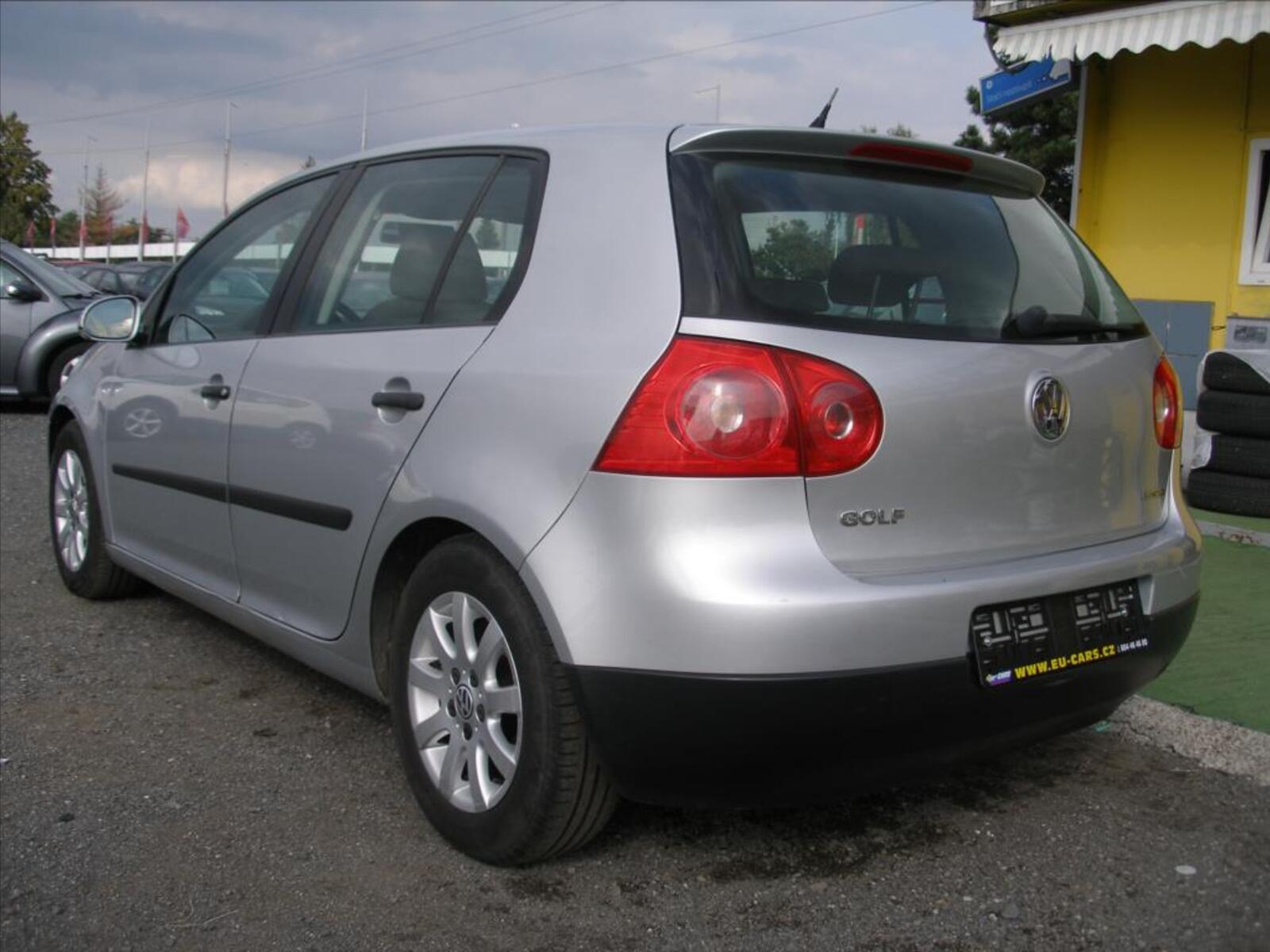 Volkswagen Golf 2