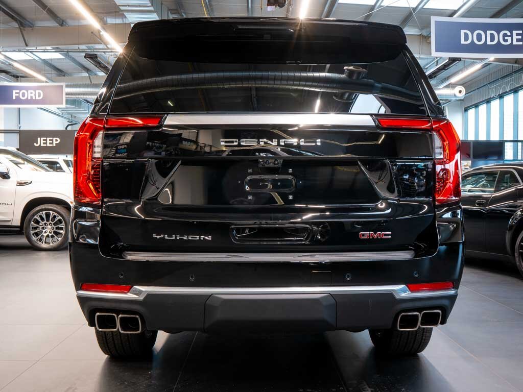 GMC Yukon SUV 6,2 l 313 kw