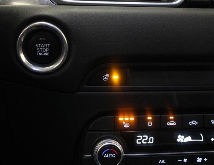 Mazda CX-5 SUV / Terénní 2,0 l 121 kw