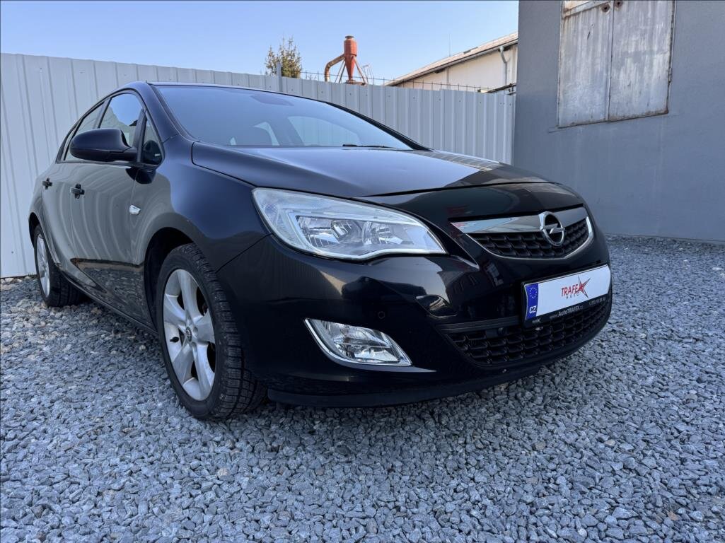 Opel Astra Hatchback 1,4 l 103 kw