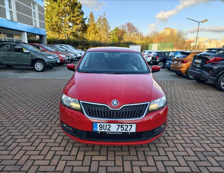 Škoda Rapid Hatchback 999,0 70 kw