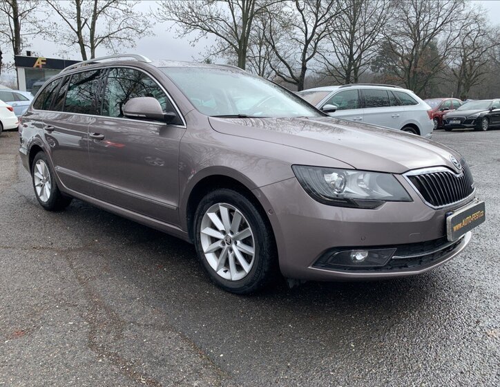 Škoda Superb 3