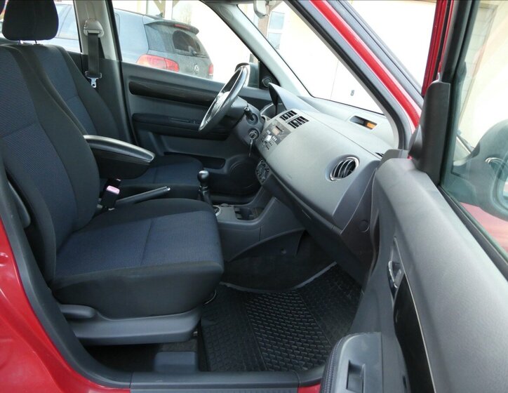 Suzuki Swift Hatchback 1,3 l 68 kw